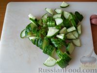 Фото приготовления рецепта: Овощной салат с баклажанами и пикантной заправкой «Шехерезада» - шаг №7
