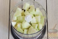 Фото приготовления рецепта: Конфеты из яблок с изюмом, семечками и кокосовой стружкой - шаг №5