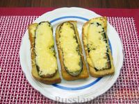 Фото приготовления рецепта: Яичные гренки с баклажанами и сыром - шаг №17