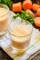 Фото приготовления рецепта: Молочный коктейль с морковным соком и яйцом - шаг №12