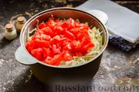 Фото приготовления рецепта: Капуста, тушенная с фаршем, баклажанами и помидорами - шаг №8