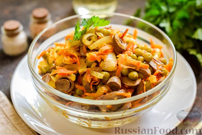 Салат с куриными сердечками, овощами и горошком – пошаговый рецепт приготовления с фото