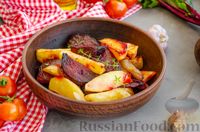 Фото приготовления рецепта: Картофель, запечённый со свёклой и чесноком (в духовке) - шаг №7