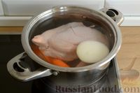 Фото приготовления рецепта: Куриный суп с помидорами и рисом - шаг №2