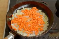 Фото приготовления рецепта: Куриный суп с помидорами и рисом - шаг №6