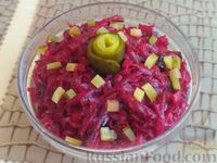Фото к рецепту: Салат из свёклы с солёными огурцами