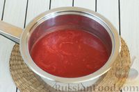 Фото приготовления рецепта: Помидоры в томатном соке на зиму - шаг №8