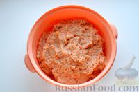 Фото приготовления рецепта: Запечённые котлеты из куриного фарша с морковью - шаг №5
