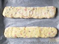 Фото приготовления рецепта: Печенье кантучини с орехами и цукатами - шаг №9