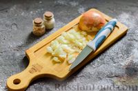 Фото приготовления рецепта: Cвинина, тушенная со свёклой, солёными огурцами и помидорами - шаг №3