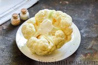Фото приготовления рецепта: "Стейки" из цветной капусты с грибами и сыром, в духовке - шаг №2