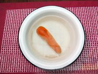 Фото приготовления рецепта: Салат со свёклой, морковью и маринованными огурцами - шаг №3