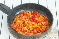 Фото приготовления рецепта: Кускус с помидорами и сладким перцем - шаг №4