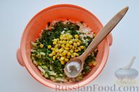 Фото приготовления рецепта: Конвертики из лаваша с творогом, кукурузой, огурцом и зеленью - шаг №6