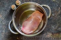 Фото приготовления рецепта: Салат с курицей, маринованными опятами, огурцами и картофелем - шаг №3