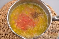 Фото приготовления рецепта: Овощной суп с тыквой и чечевицей - шаг №11
