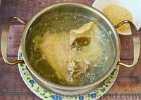 Фото приготовления рецепта: Капустный суп с рисом и сливками - шаг №8