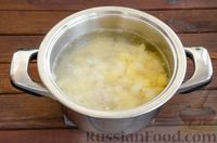Фото приготовления рецепта: Сливочный суп с цветной капустой и фаршем - шаг №7
