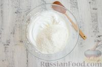 Фото приготовления рецепта: Эстонский кекс на яичных белках, с изюмом - шаг №8
