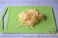 Фото приготовления рецепта: Салат из свежей тыквы с сыром, кукурузой и семечками подсолнечника - шаг №3