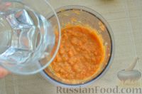 Фото приготовления рецепта: Морковно-яблочный смузи с апельсином и семечками подсолнечника - шаг №8