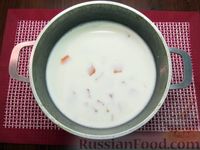 Фото приготовления рецепта: Молочный суп с тыквой и рисом - шаг №7