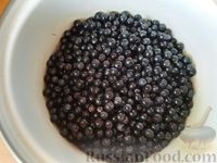 Фото приготовления рецепта: Соус из черноплодной рябины - шаг №2