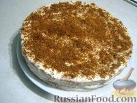 Фото приготовления рецепта: Бисквитный торт "Нежный" - шаг №11