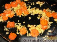 Фото приготовления рецепта: Суп с бобами и белыми грибами - шаг №3