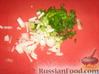 Фото приготовления рецепта: Окрошка на томатном соке - шаг №1