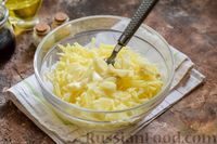 Фото приготовления рецепта: Картофельная соломка в чесночно-соевом соусе - шаг №6