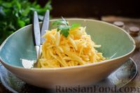 Фото приготовления рецепта: Картофельная соломка в чесночно-соевом соусе - шаг №9
