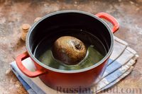 Фото приготовления рецепта: Свекольный суп с шампиньонами и фасолью - шаг №2