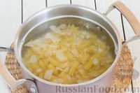 Фото приготовления рецепта: Макароны с тыквенно-сливочным соусом - шаг №5