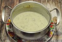 Фото приготовления рецепта: Суп-пюре из брюссельской капусты со сметаной - шаг №16