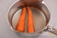 Фото приготовления рецепта: Новогодний слоёный салат с курицей, картофелем, морковью и авокадо - шаг №4