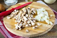 Фото приготовления рецепта: Запеканка "Улитка" из лаваша с капустой, грибами и морковью - шаг №2