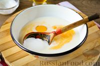 Фото приготовления рецепта: Запеканка "Улитка" из лаваша с капустой, грибами и морковью - шаг №11
