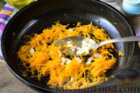 Фото приготовления рецепта: Куриные тефтели с тыквой и сыром в томатном соусе - шаг №12