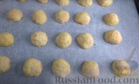 Фото приготовления рецепта: Нежнейшее песочное печенье с джемом - шаг №5