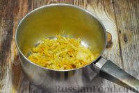 Фото приготовления рецепта: Суп с брюссельской капустой, фасолью и лапшой - шаг №3