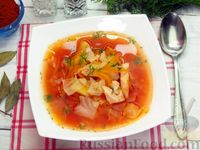 Фото приготовления рецепта: Куриный суп с капустой и томатной пастой - шаг №16