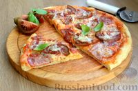 Фото приготовления рецепта: Пицца из дрожжевого теста длительного брожения, с копчёностями и помидорами - шаг №19