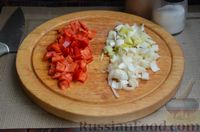 Фото приготовления рецепта: Куриные голени, тушенные с нутом и овощами - шаг №5