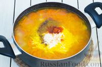 Фото приготовления рецепта: Гороховый суп-пюре со сливками и плавленым сыром - шаг №10