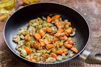 Фото приготовления рецепта: Овощной суп с фасолью и капустой - шаг №6