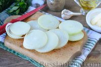Фото приготовления рецепта: Картошка, запечённая с тыквой, луком и сыром - шаг №7