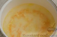 Фото приготовления рецепта: Суп на курином бульоне с домашней лапшой - шаг №15