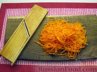 Фото приготовления рецепта: Салат из кальмаров с морковью по-корейски - шаг №5
