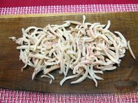 Фото приготовления рецепта: Салат из кальмаров с морковью по-корейски - шаг №3